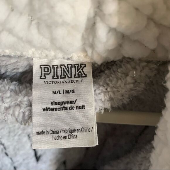 Victoria’s Secret PINK Hooded Sherpa lined Robe M/L - Picture 10 of 12